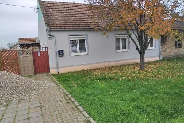 prodaja, kuca,
sajkas-opstina-titel, 335191, cetvorosoban-sajkas