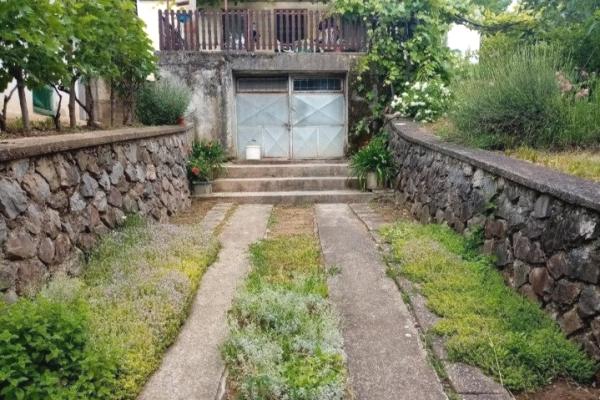 prodaja, kuca,
maradik-opstina-indjija, 336341, trosoban-banstol