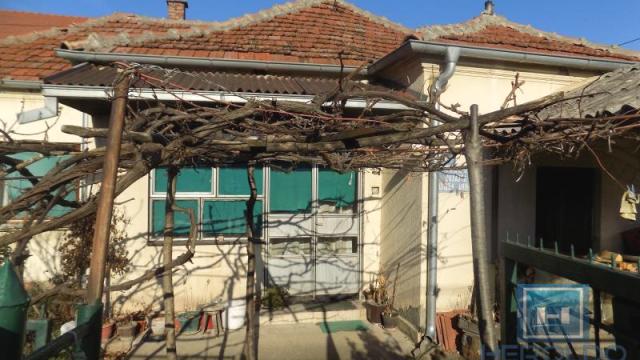 Kuća, Prodaja, 87m2, Gradski stadion, Gradska lokacija, Paraćin