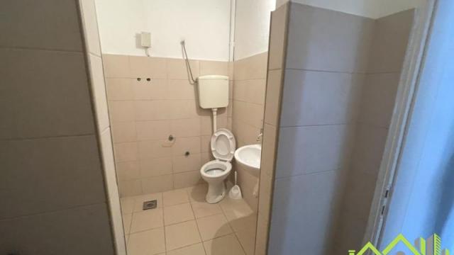 Poslovni prostor, Izdavanje, 75m2, Centar, Medijana, Niš