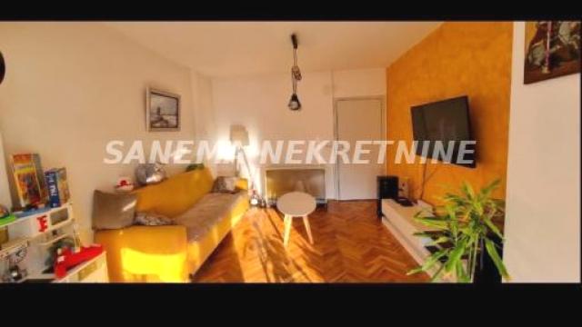 Stan, Trosoban, Prodaja, 59m2, Selenča, Gradska lokacija, Sombor