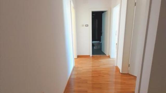 Stan, Trosoban, Prodaja, 73m2, Centar, Gradska lokacija, Jagodina