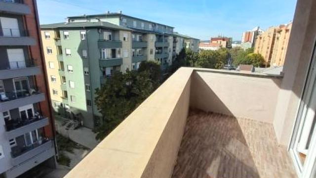 Stan, Trosoban, Prodaja, 73m2, Centar, Gradska lokacija, Jagodina