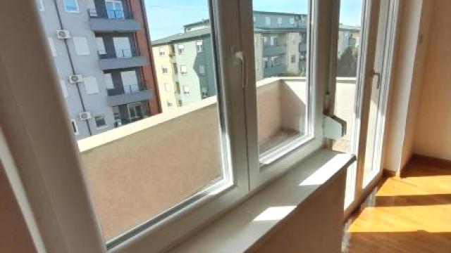 Stan, Trosoban, Prodaja, 73m2, Centar, Gradska lokacija, Jagodina