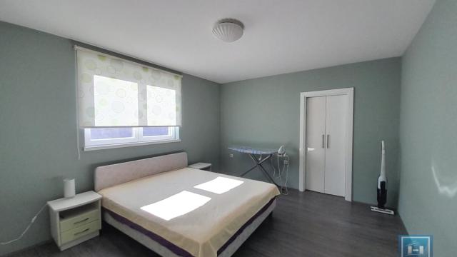 Kuća, Petosoban, Prodaja, 293m2, Gradska lokacija, Ćuprija