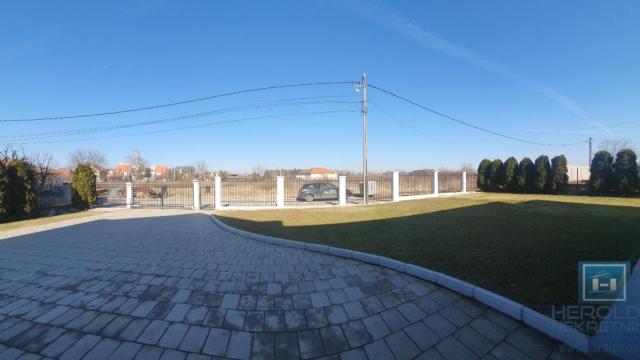 Kuća, Petosoban, Prodaja, 293m2, Gradska lokacija, Ćuprija