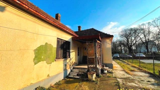 Kuća, četvorosoban, Prodaja, 95m2, Obrenovac (mesto), Obrenovac, Kralja Aleksandra I