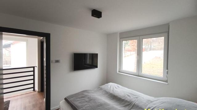 Kuća, Trosoban, Prodaja, 130m2, Avala, Sopot, Beograd