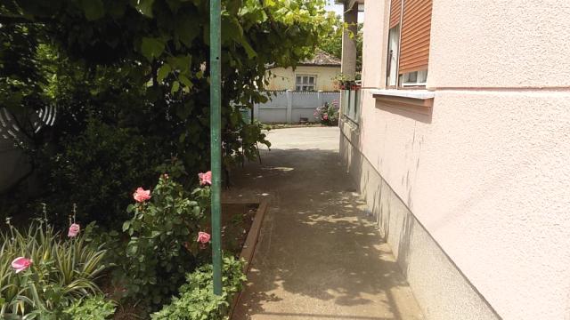 Kuća, Trosoban, Prodaja, 115m2, Centar, Gradska lokacija, Paraćin