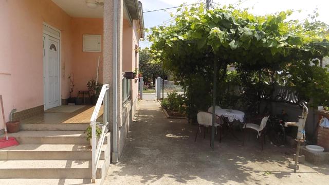 Kuća, Trosoban, Prodaja, 115m2, Centar, Gradska lokacija, Paraćin