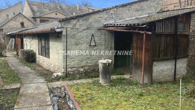 Kuća, Prodaja, 110m2, Centar, Gradska lokacija, Sombor