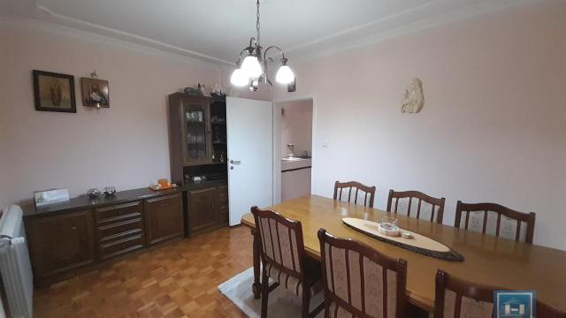 Stan, Trosoban, Prodaja, 81m2, Budžino brdo, Gradska lokacija, Jagodina