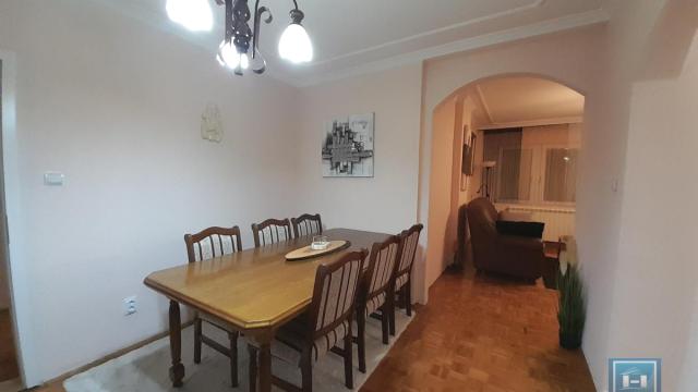Stan, Trosoban, Prodaja, 81m2, Budžino brdo, Gradska lokacija, Jagodina