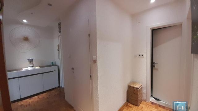 Stan, Trosoban, Prodaja, 81m2, Budžino brdo, Gradska lokacija, Jagodina
