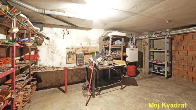 Kuća, Prodaja, 626m2, Novi grad, Zemun, Geteova