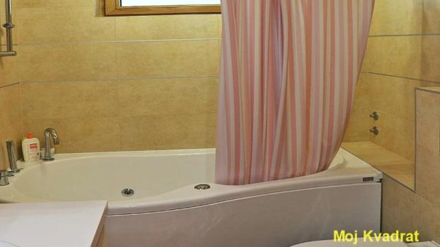 Kuća, Izdavanje, 242m2, Banovo brdo, Čukarica, Kneza Višeslava