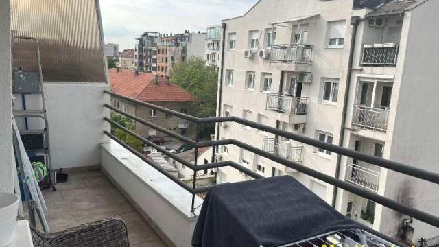 Stan, četvorosoban, Prodaja, 140m2, Crveni krst, Vračar, Cerska