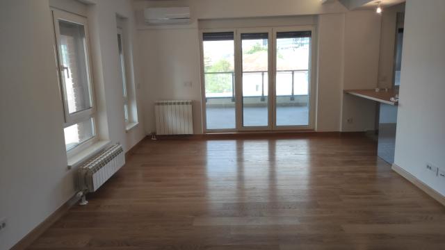 Stan, Trosoban, Izdavanje, 93m2, Tošin bunar