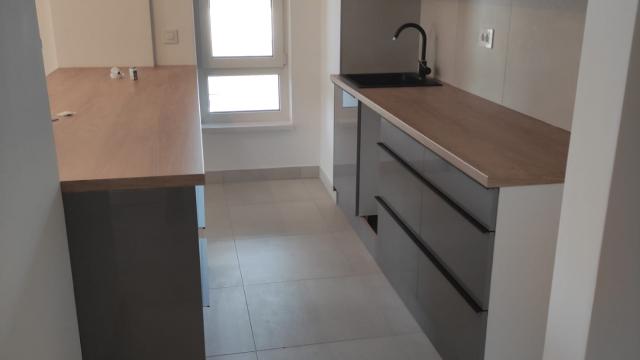Stan, Trosoban, Izdavanje, 93m2, Tošin bunar