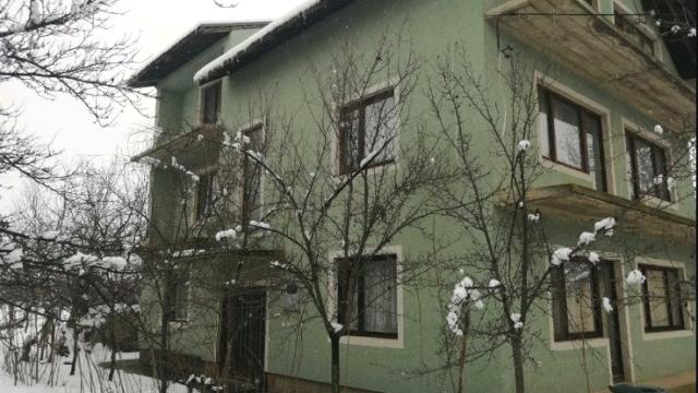 Kuća, Petosoban i veći, Prodaja, 330m2, Jug Bogdanova