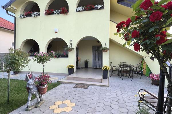 prodaja, kuca,
stari-banovci-opstina-stara-pazova, 371842, petosoban-i-veci-alaska