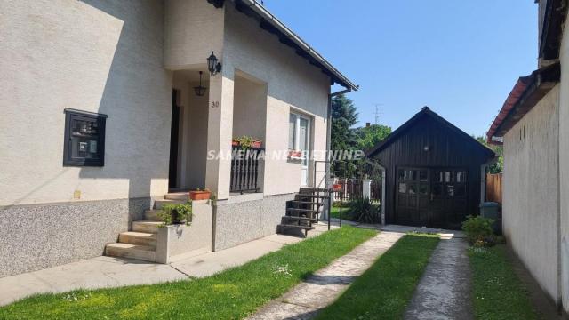Kuća, Trosoban, Prodaja, 142m2, Gornja Varoš, Gradska lokacija, Sombor