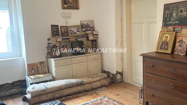 Kuća, četvoroiposoban, Prodaja, 208m2, Centar, Gradska lokacija, Sombor