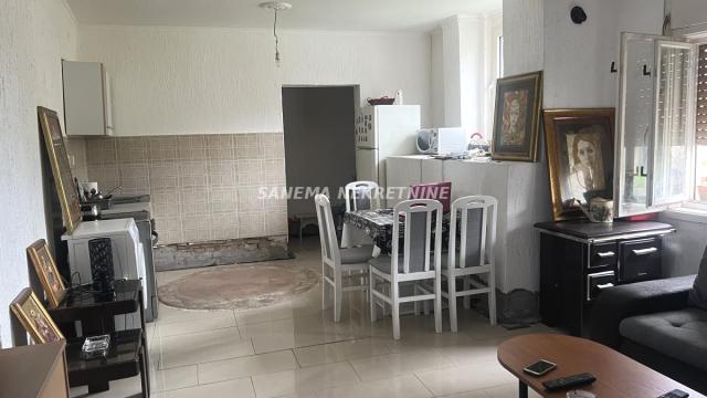 Kuća, četvoroiposoban, Prodaja, 208m2, Centar, Gradska lokacija, Sombor
