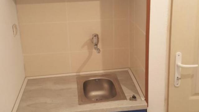 Stan, Garsonjera, Prodaja, 26m2, Centar, Gradska lokacija, Jagodina