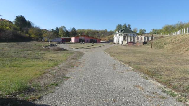 Poslovni prostor, Izdavanje, 984m2, Lipar, Gradska lokacija, Jagodina