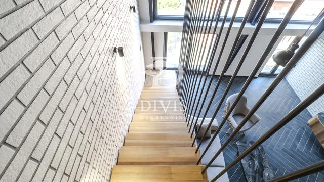 Stan, Dvosoban, Prodaja, 90m2, Obilićev venac