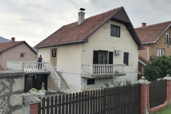 prodaja, kuca,
arandjelovac, 379885, petosoban-i-veci-zmaj-jovina-13