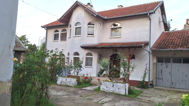 Kuća, Petosoban i veći, Prodaja, 570m2, Maksima Gorkog