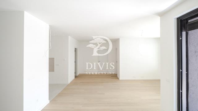 Stan, Trosoban, Prodaja, 80m2, Bulevar vojvode Bojovića