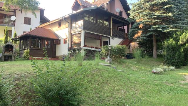 Kuća, Petosoban i veći, Prodaja, 200m2, Zlatibor