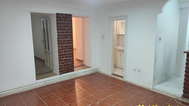 Stan, Trosoban, Prodaja, 50m2, Kalenić pijaca, Vračar, Hadži Prodanova