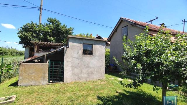 Kuća, Jednoiposoban, Prodaja, 47m2, Majur, Okolno mesto, Jagodina