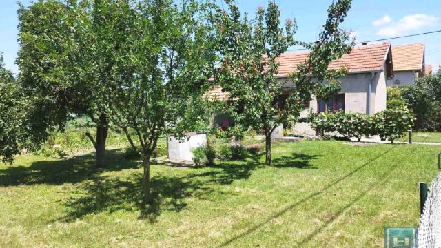 Kuća, Jednoiposoban, Prodaja, 47m2, Majur, Okolno mesto, Jagodina