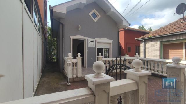 Kuća, Jednoiposoban, Prodaja, 46m2, Centar, Gradska lokacija, Jagodina