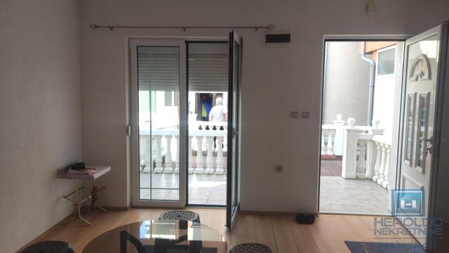Kuća, Jednoiposoban, Prodaja, 46m2, Centar, Gradska lokacija, Jagodina