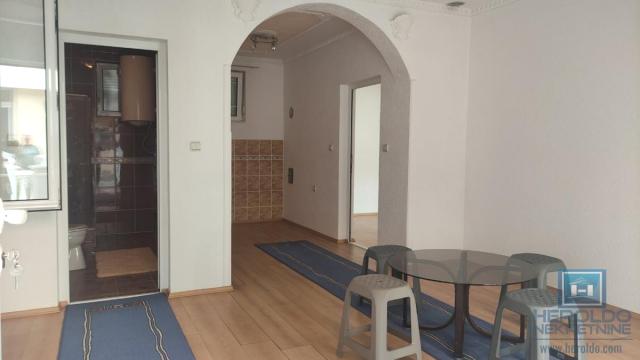 Kuća, Jednoiposoban, Prodaja, 46m2, Centar, Gradska lokacija, Jagodina