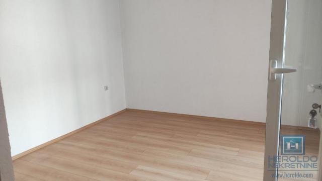 Kuća, Jednoiposoban, Prodaja, 46m2, Centar, Gradska lokacija, Jagodina