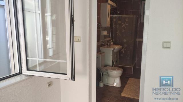 Kuća, Jednoiposoban, Prodaja, 46m2, Centar, Gradska lokacija, Jagodina