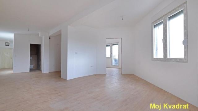 Stan, Trosoban, Prodaja, 72m2, Trošarina, Voždovac, Vojvode Stepe