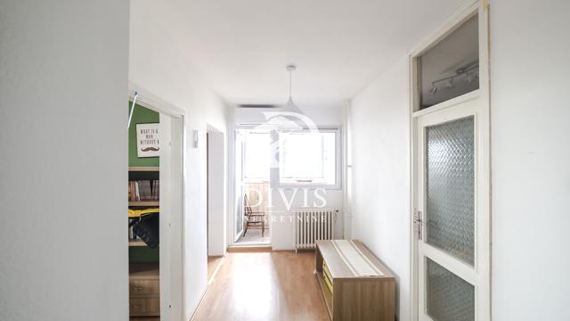 Stan, Trosoban, Prodaja, 62m2, Zemun, Banijska