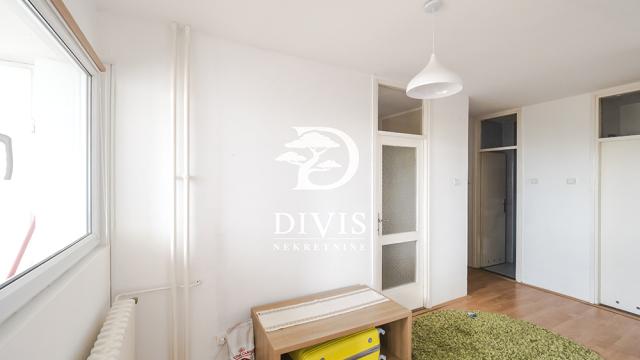 Stan, Trosoban, Prodaja, 62m2, Zemun, Banijska