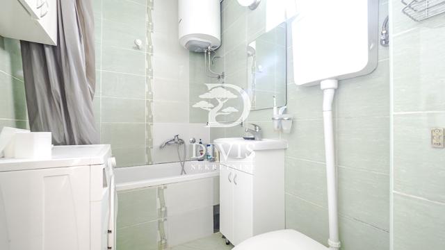 Stan, Trosoban, Prodaja, 62m2, Zemun, Banijska