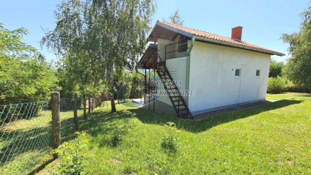 Kuća, Trosoban, Prodaja, 67m2, Živkovačka