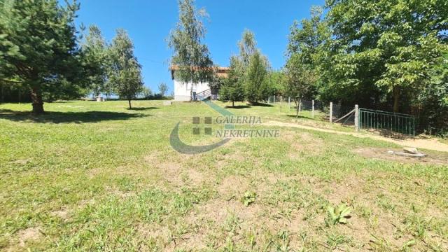 Kuća, Trosoban, Prodaja, 67m2, Živkovačka
