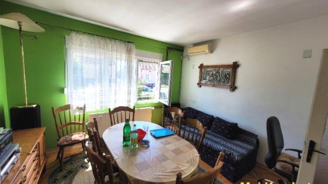 Kuća, Petosoban, Prodaja, 261m2, Prhovačka